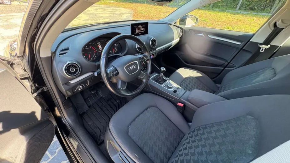 AUDI A3 Sportback -