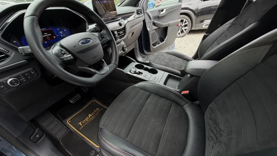 FORD Kuga -