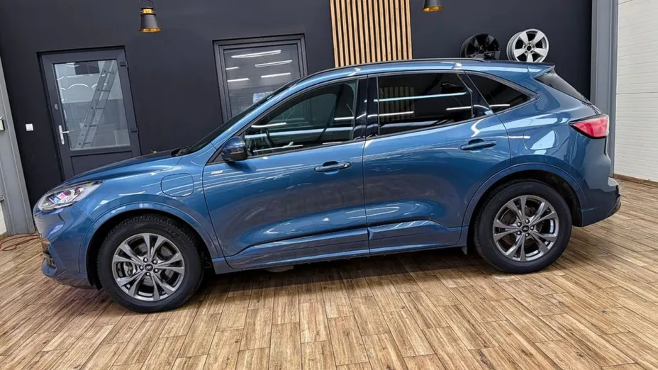 FORD Kuga -