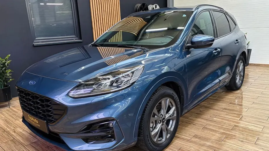 FORD Kuga -
