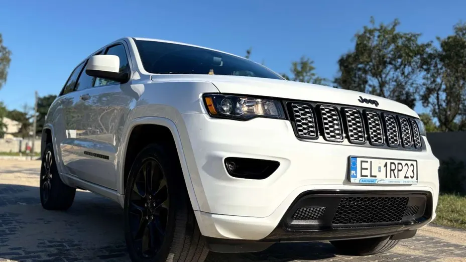 JEEP Grand Cherokee -