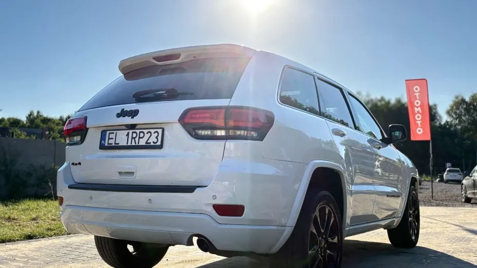 JEEP Grand Cherokee -
