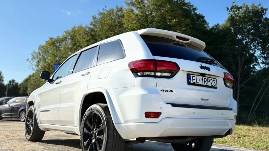 JEEP Grand Cherokee -