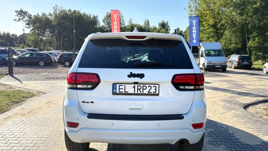JEEP Grand Cherokee -