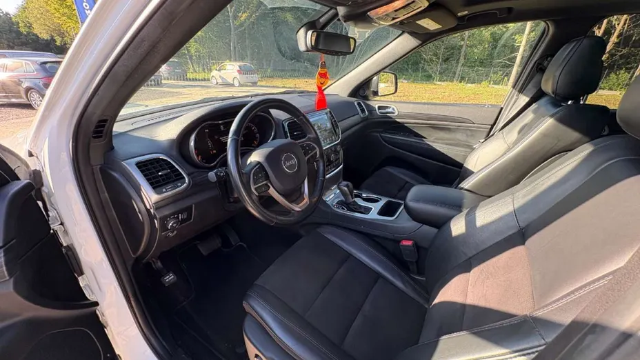 JEEP Grand Cherokee -