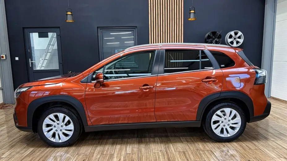 SUZUKI SX4 -