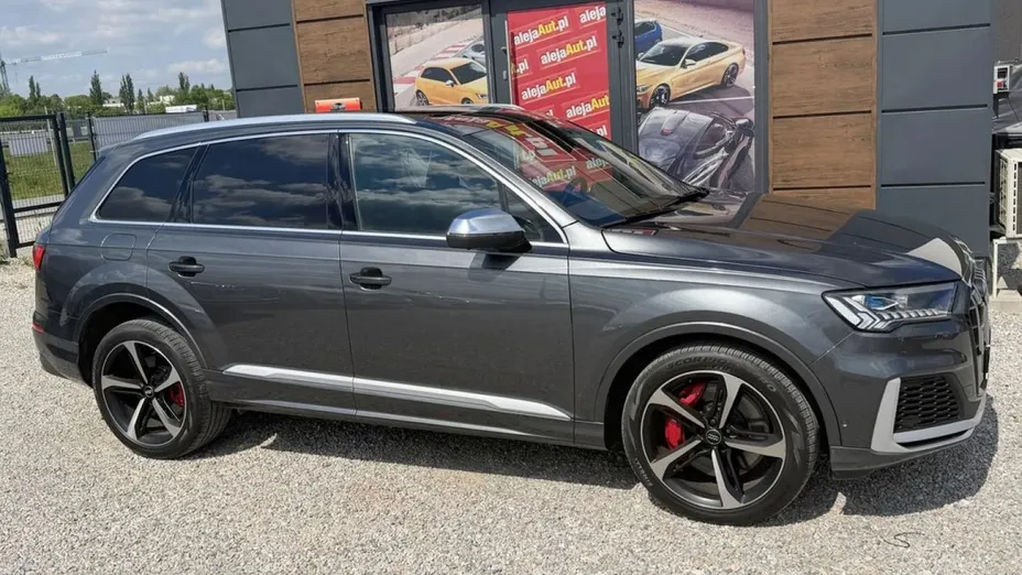 AUDI SQ7 -