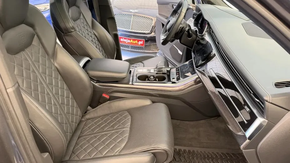 AUDI SQ7 -