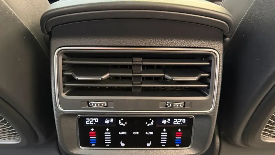 AUDI SQ7 -