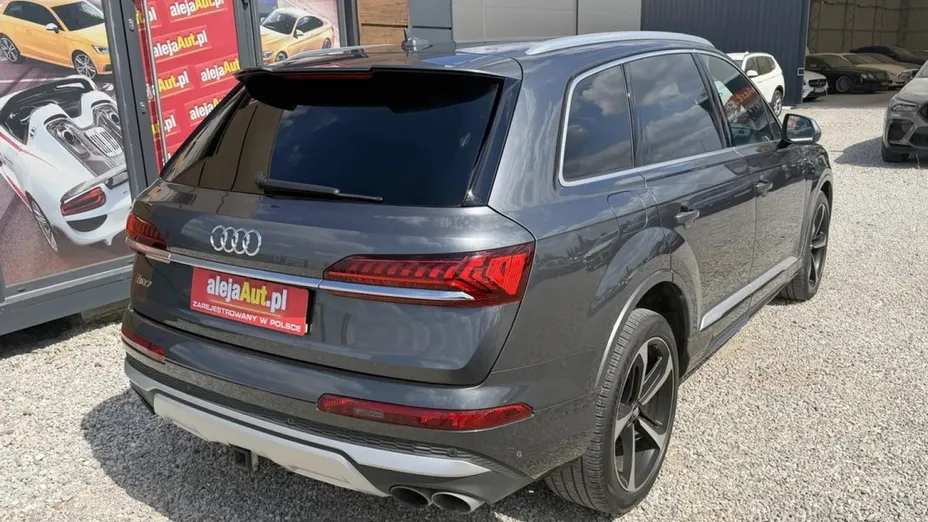 AUDI SQ7 -