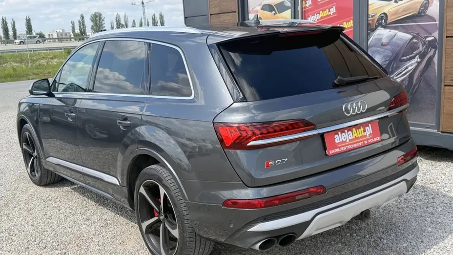 AUDI SQ7 -