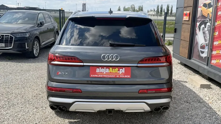 AUDI SQ7 -
