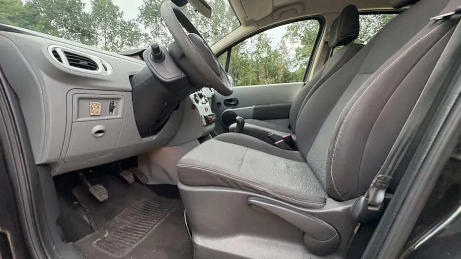 RENAULT Modus -