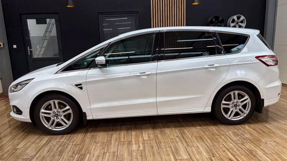 FORD S-MAX -
