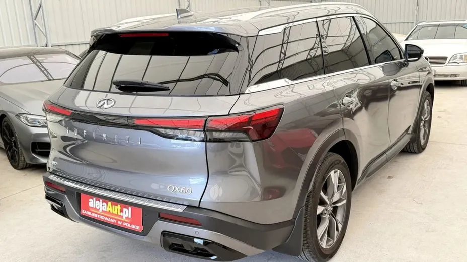 INFINITI QX60 -
