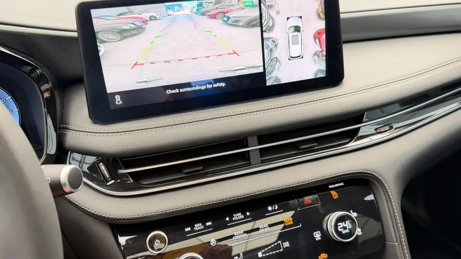INFINITI QX60 -