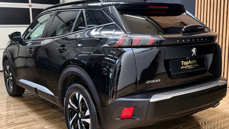 PEUGEOT 2008 -