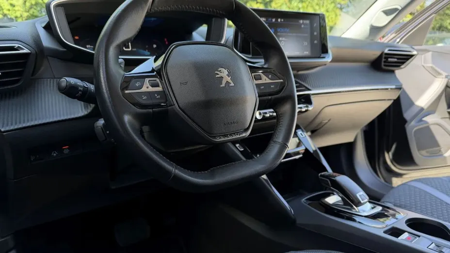 PEUGEOT 2008 -