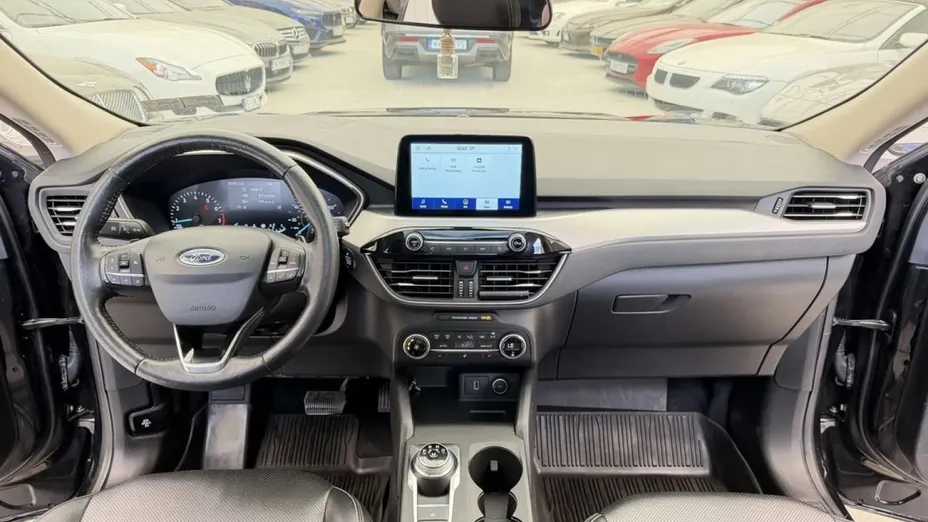 FORD Escape -