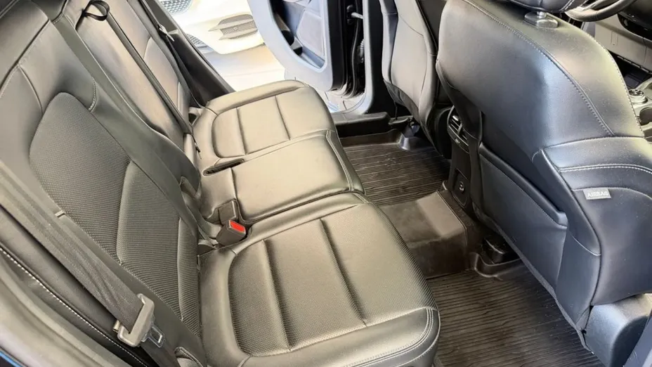 FORD Escape -