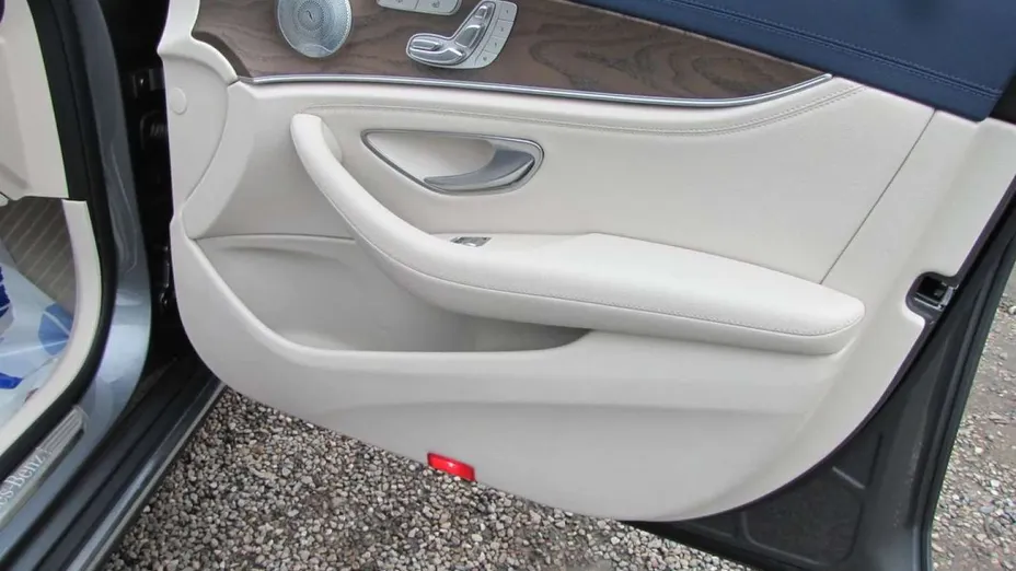 MERCEDES-BENZ E Klasa -