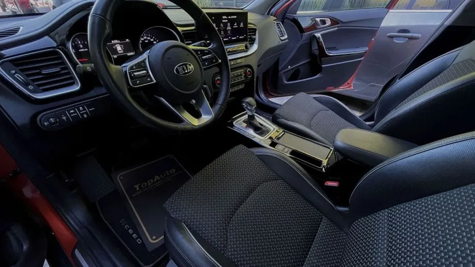 KIA XCeed -