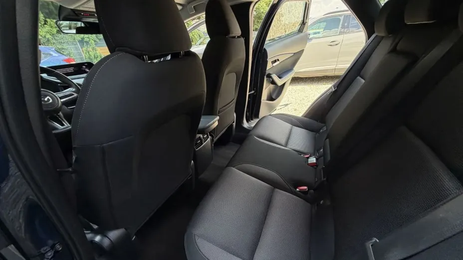 MAZDA CX-30 -