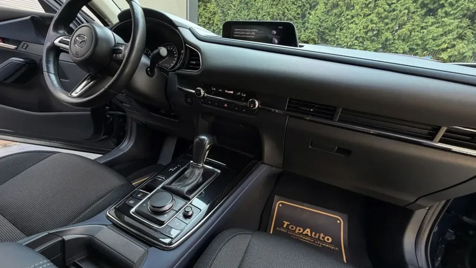 MAZDA CX-30 -