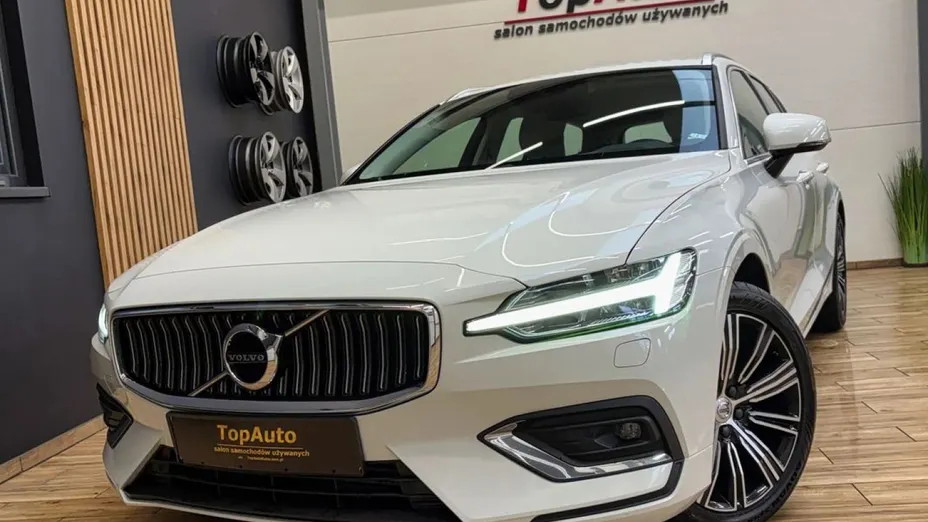 VOLVO V60 -