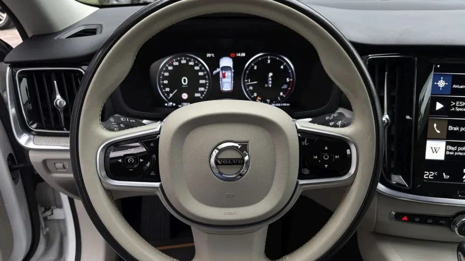 VOLVO V60 -