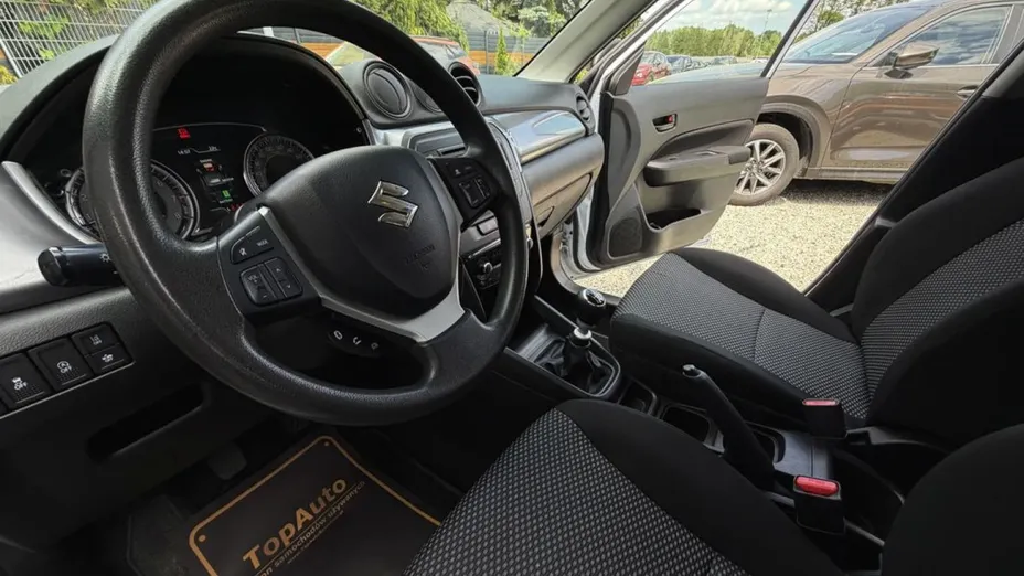 SUZUKI Vitara -