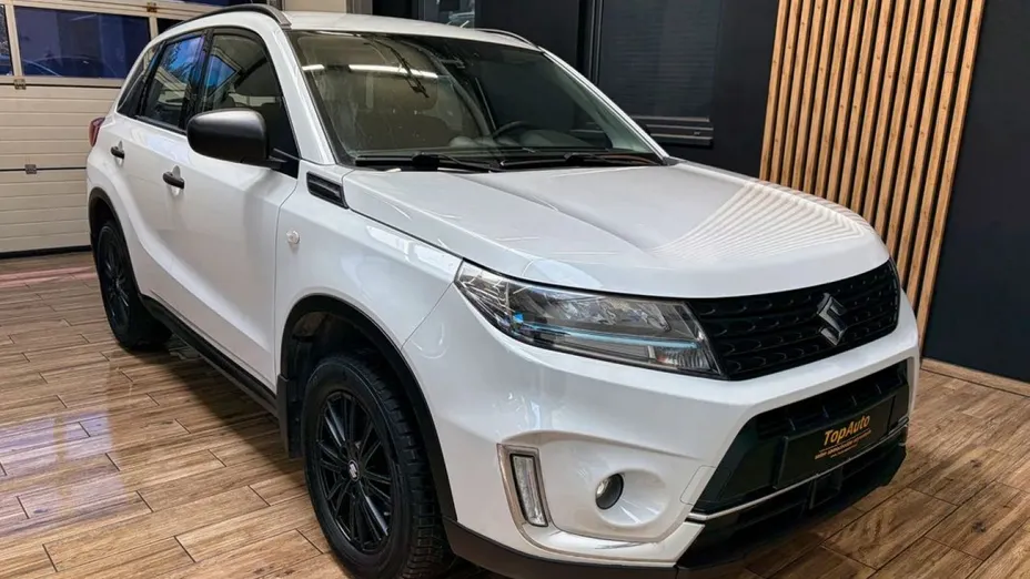 SUZUKI Vitara -