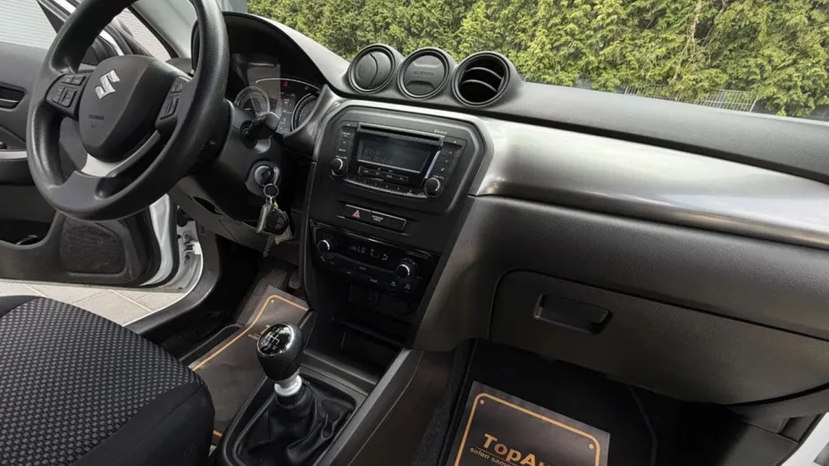 SUZUKI Vitara -