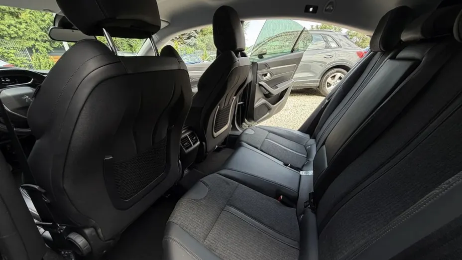 PEUGEOT 508 -