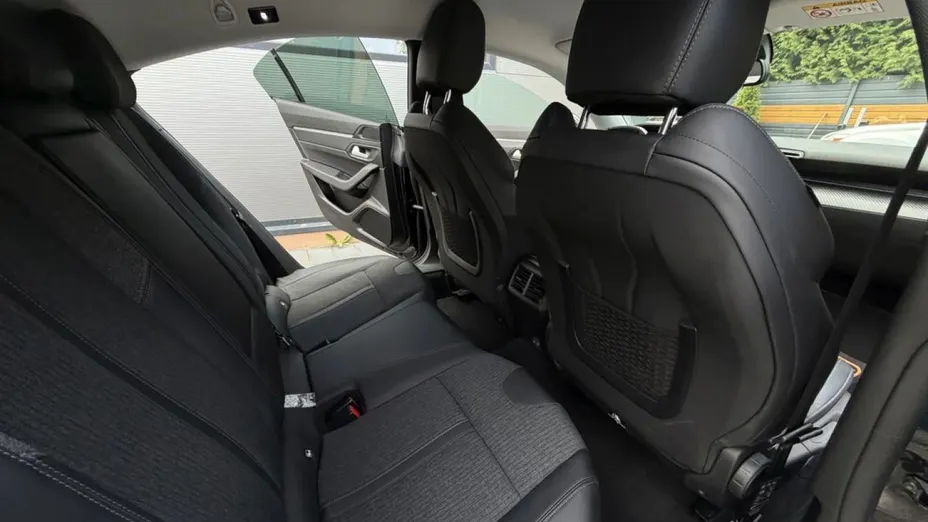 PEUGEOT 508 -