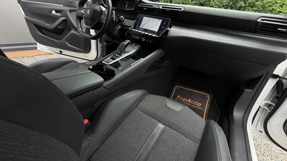 PEUGEOT 508 -