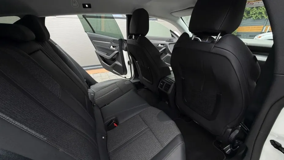 PEUGEOT 508 -