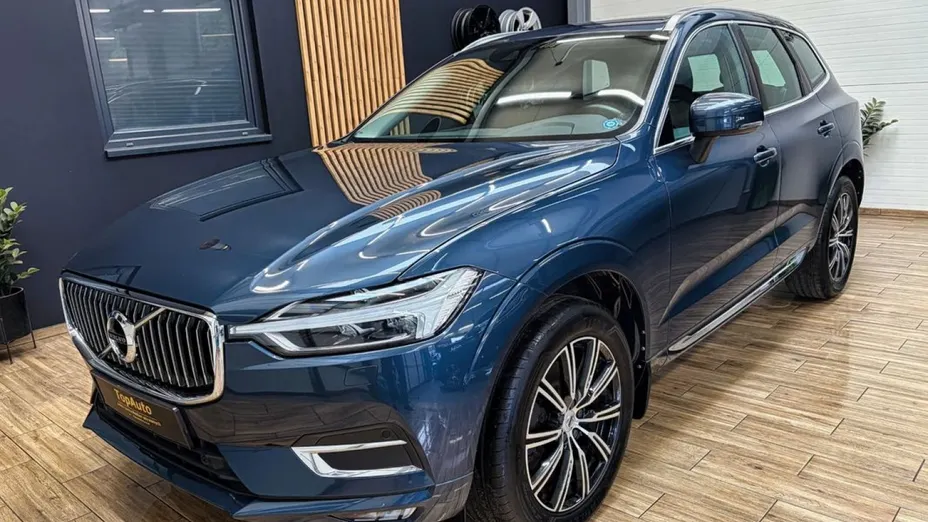 VOLVO XC60 -
