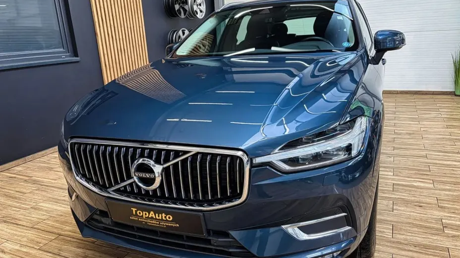VOLVO XC60 -