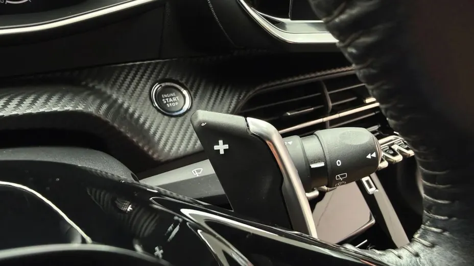 PEUGEOT 2008 -