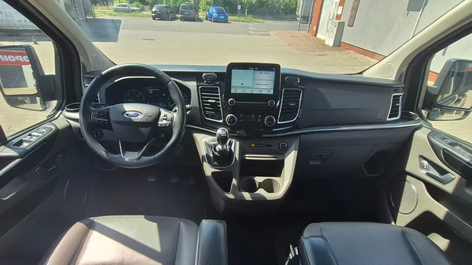 FORD Tourneo Custom -
