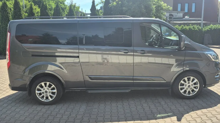 FORD Tourneo Custom -