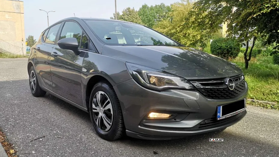 OPEL Astra -