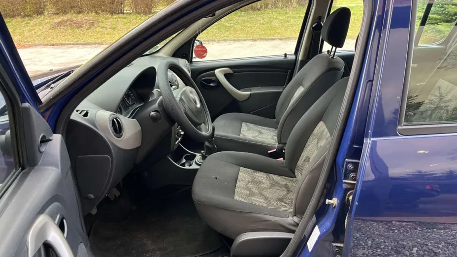 DACIA Sandero -