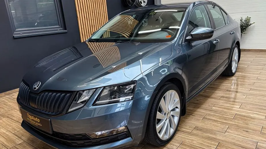 SKODA Octavia -