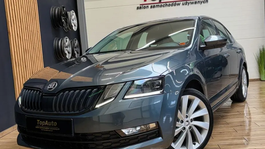 SKODA Octavia -