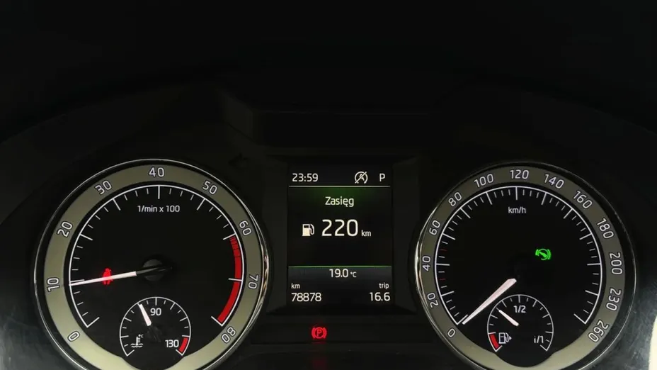 SKODA Octavia -