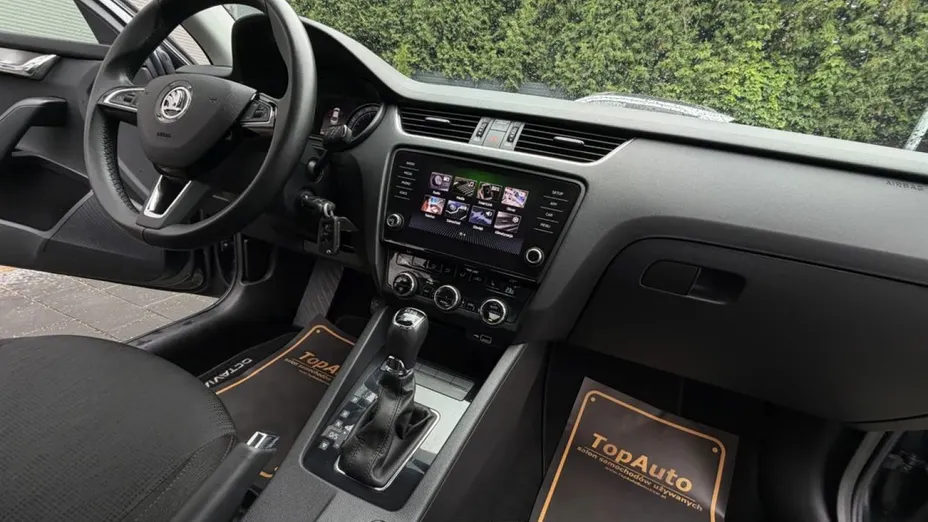 SKODA Octavia -