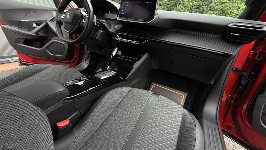 PEUGEOT 2008 -