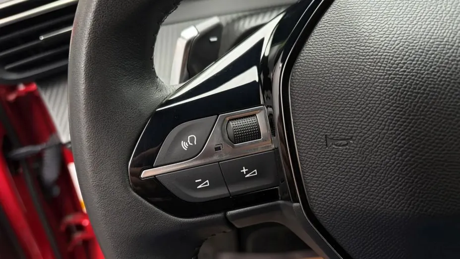 PEUGEOT 2008 -